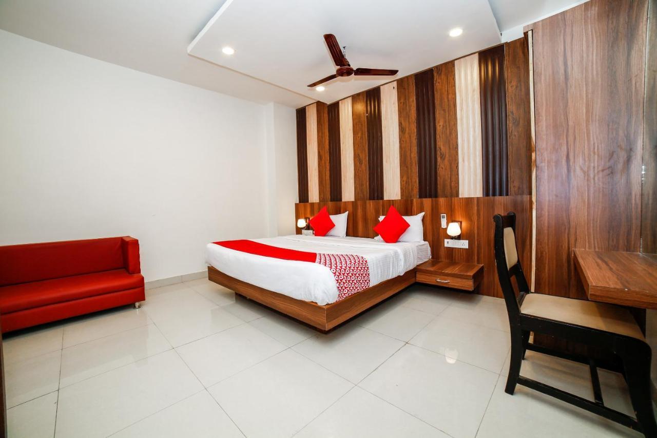 Oyo 35769 Hotel Rishabh Jhānsi Exterior foto