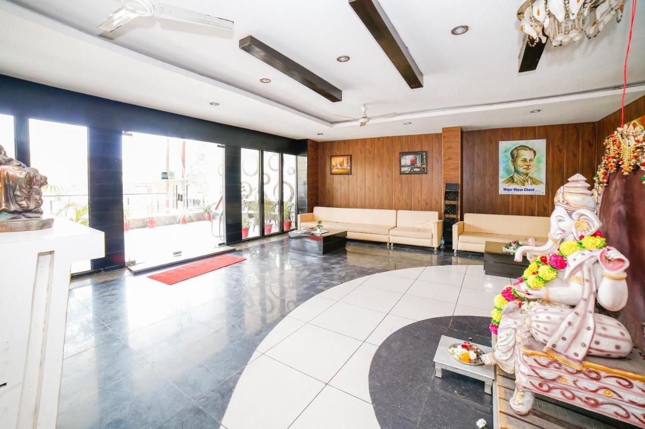 Oyo 35769 Hotel Rishabh Jhānsi Exterior foto